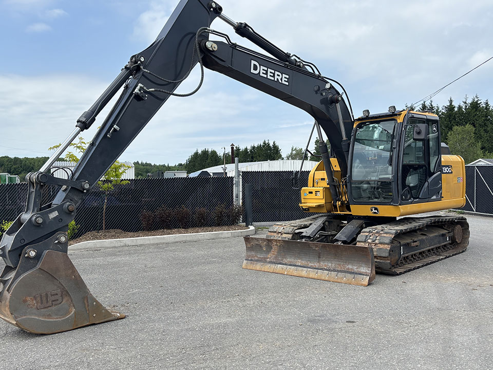 2021, John Deere, 130G.jpg