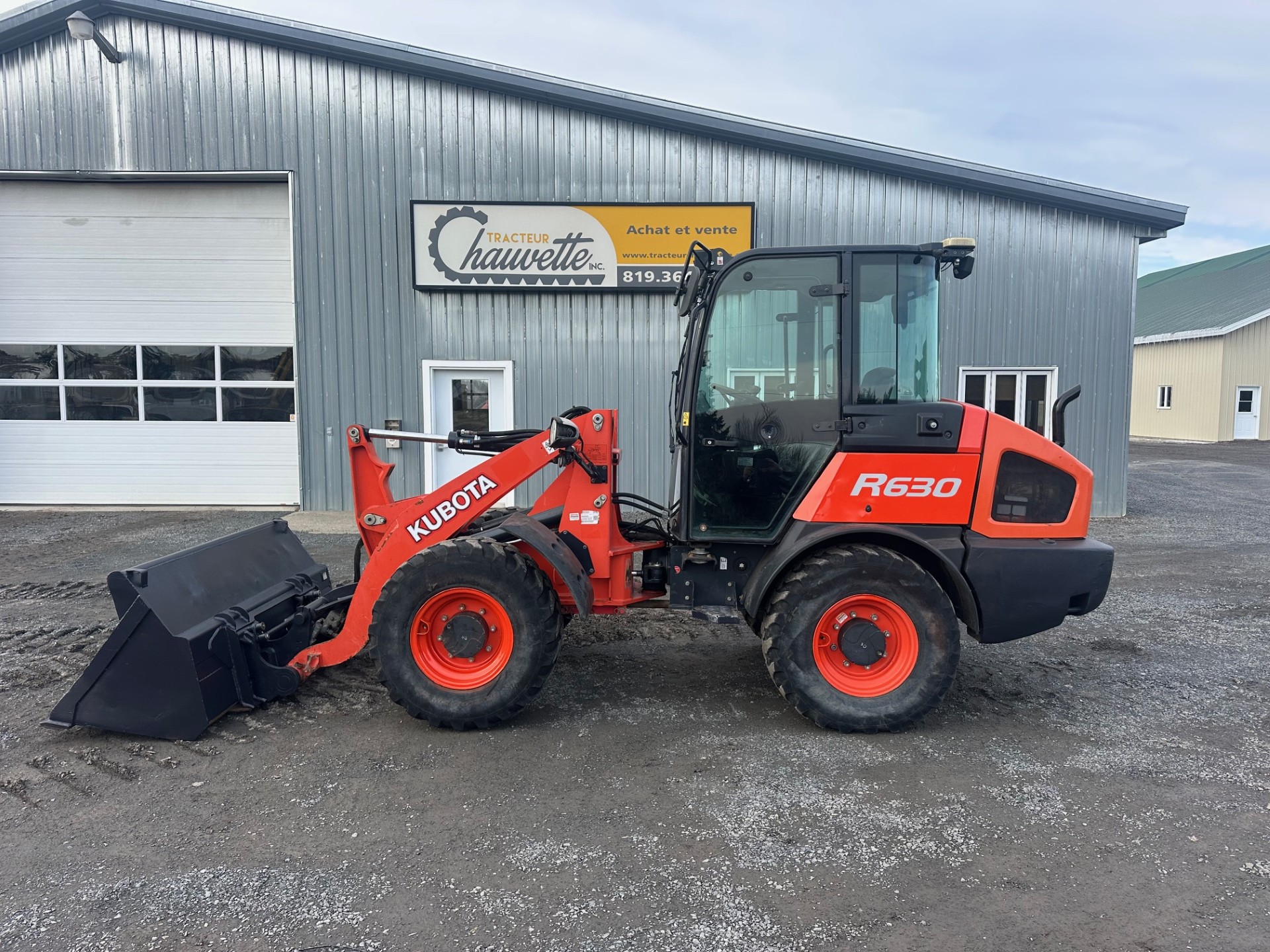 Kubota R630 (1).jpg