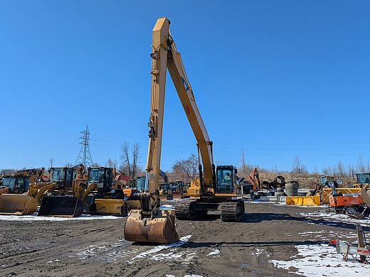 330d_caterpillar.jpg